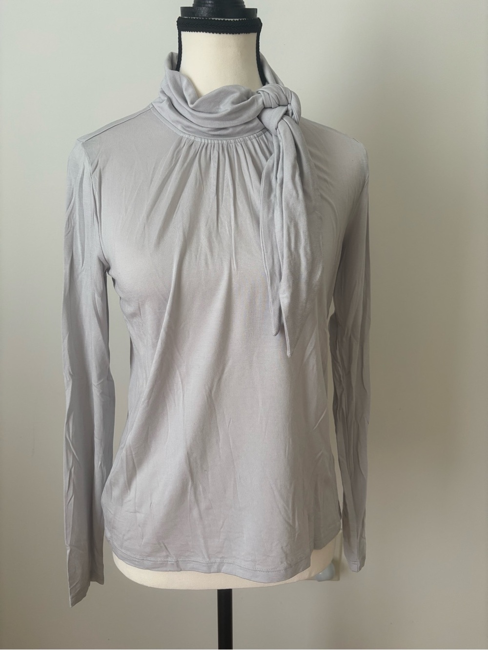 Ann Taylor NWT Light Gray Tie-Neck Long Sleeve Top